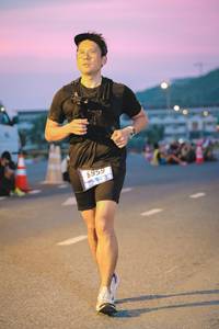 BIB: 6959
                            <button type="button" onclick="openModal(3392969)" class="btn btn-primary btn-sm float-right btn-popup" data-toggle="modal" data-target=".modal-high-quality">
                        <i class="fas fa-shopping-cart"></i> Add to Cart
                    </button>
                                            <button type="button" onclick="isThisMe(3392969, true)" class="btn btn-success btn-sm float-right btn-popup btn-isme hidden" data-toggle="tooltip" data-placement="bottom" title="นี่คือรูปของคุณใช่ไหม คลิกที่นี่เพื่อเอาเข้าอัลบั้ม">
                        <i class="fas fa-plus"></i> Add to album
                    </button>
                    <button type="button" onclick="isThisMe(3392969, false)" class="btn btn-warning btn-sm float-right btn-popup btn-isnotme hidden">
                        <i class="fas fa-ban"></i> Remove from album
                    </button>